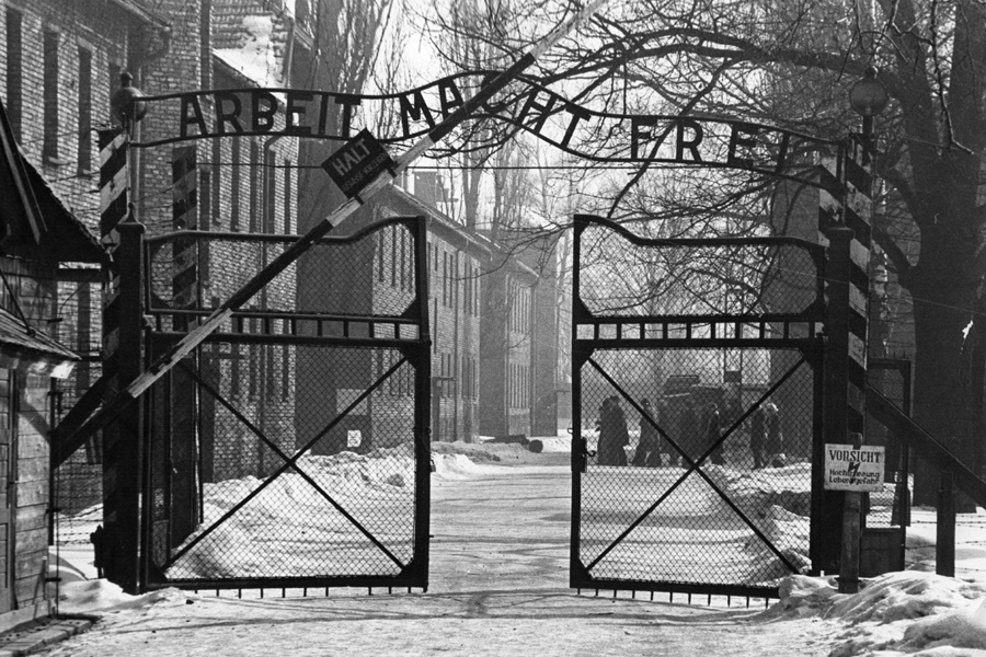 Wycieczka klasy VIII do Miejsca Pamięci Auschwitz-Birkenau